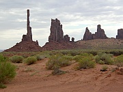 Totem Pole und Yei Bi Chei